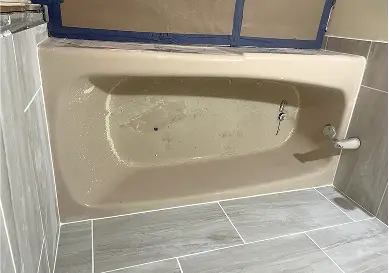 Before Bathtub makeover highlighting dramatic transformation and renewed shine